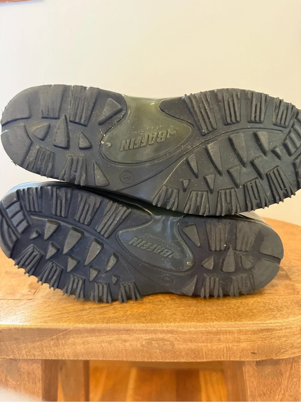 L.L. Bean Kids Navy and Black Insulated Snow Boots